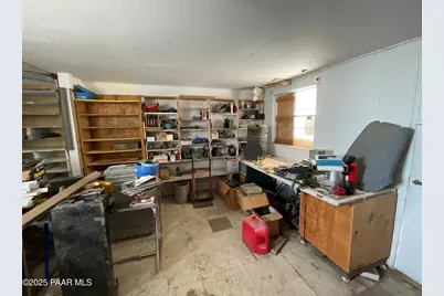 54251 N 3rd Avenue, Seligman, AZ 86337 - Photo 12