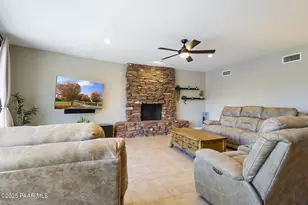 35310 S Pinnacle Pl, Black Canyon City, AZ 85324 - Photo 12