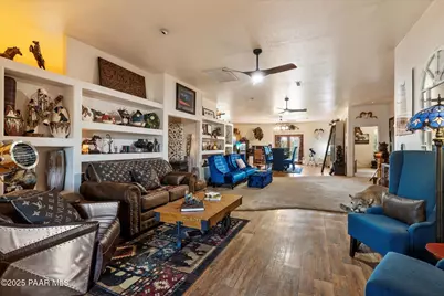 33425 W Cowboy Clint Way, Seligman, AZ 86337 - Photo 14