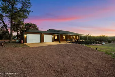 33425 W Cowboy Clint Way, Seligman, AZ 86337 - Photo 6