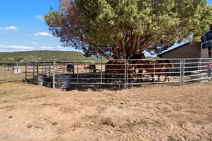 33425 W Cowboy Clint Way, Seligman, AZ 86337 - Photo 74