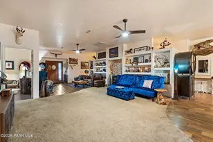 33425 W Cowboy Clint Way, Seligman, AZ 86337 - Photo 16