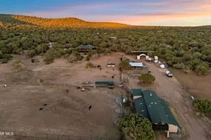 33425 W Cowboy Clint Way, Seligman, AZ 86337 - Photo 66