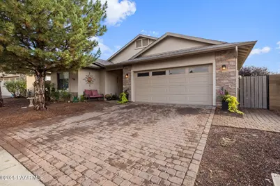 469 N La Paz Street, Dewey-Humboldt, AZ 86327 - Photo 1