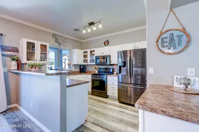 576 N Robles Street, Prescott Valley, AZ 86327 - Photo 8