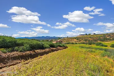 510 S Apache Knolls Trail, Dewey-Humboldt, AZ 86327 - Photo 14