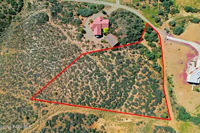 599 S Apache Knolls Trail, Dewey-Humboldt, AZ 86327 - Photo 2