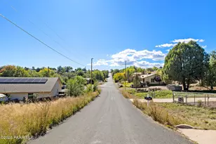 1258 N Lois Dr, Prescott, AZ 86301 - Photo 26