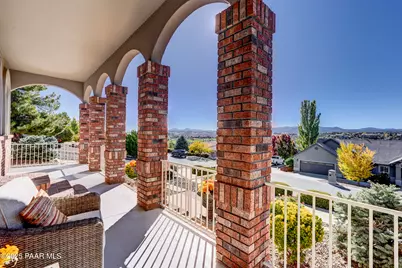 844 S Lakeview Drive, Prescott, AZ 86301 - Photo 2