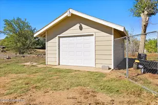 470 S Dewey Rd, Dewey-Humboldt, AZ 86327 - Photo 18