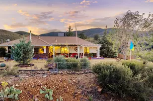 9295 E Shirley Ln, Dewey-Humboldt, AZ 86327 - Photo 2