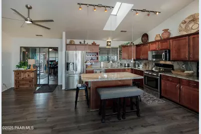 9295 E Shirley Lane, Dewey-Humboldt, AZ 86327 - Photo 14