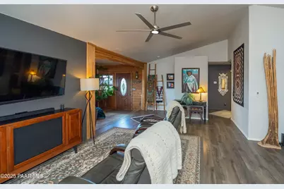 9295 E Shirley Lane, Dewey-Humboldt, AZ 86327 - Photo 10