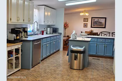 1505 W Bernadine S Way, Ash Fork, AZ 86320 - Photo 16