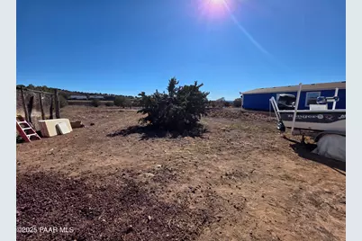 1505 W Bernadine S Way, Ash Fork, AZ 86320 - Photo 46