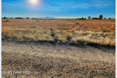 11400 N T Quarter Circle, Prescott Valley, AZ 86315 - Photo 18