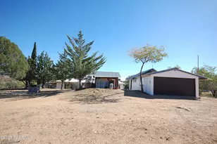 1510 S Hopi Trail, Dewey-Humboldt, AZ 86327 - Photo 2