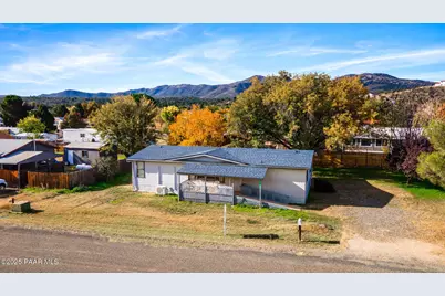 18278 S Henley Avenue, Peeples Valley, AZ 86332 - Photo 8