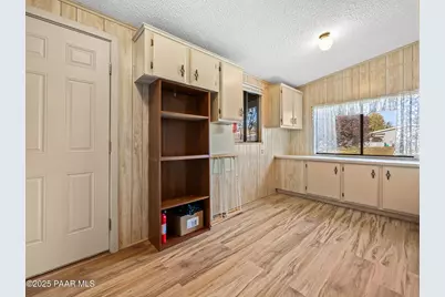 18278 S Henley Avenue, Peeples Valley, AZ 86332 - Photo 22