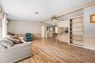 18278 S Henley Ave, Peeples Valley, AZ 86332 - Photo 4