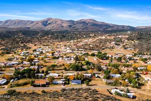 18278 S Henley Ave, Peeples Valley, AZ 86332 - Photo 10