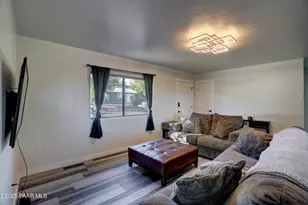 8620 E Crater Ct, Prescott Valley, AZ 86314 - Photo 6