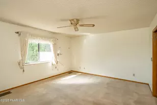 1078 N Broken Wagon Trail, Dewey-Humboldt, AZ 86327 - Photo 14