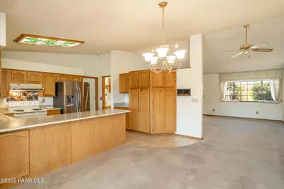 1078 N Broken Wagon Trail, Dewey-Humboldt, AZ 86327 - Photo 10