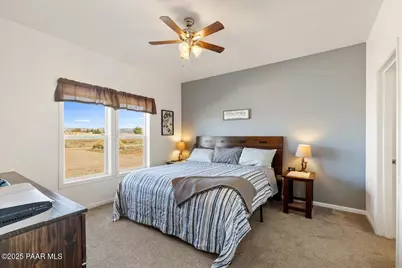 24617 N Laredo Lane, Paulden, AZ 86334 - Photo 18
