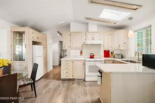 885 N Wild Walnut Dr, Dewey-Humboldt, AZ 86327 - Photo 8