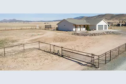 9782 E Silverado Court, Prescott Valley, AZ 86315 - Photo 2