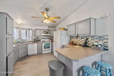 20273 E Quail Run Drive, Mayer, AZ 86333 - Photo 6