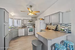 20273 E Quail Run Dr, Mayer, AZ 86333 - Photo 6