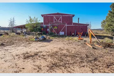 24025 N State Route 89, Paulden, AZ 86334 - Photo 22
