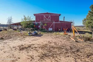 24025 N State Route 89, Paulden, AZ 86334 - Photo 22