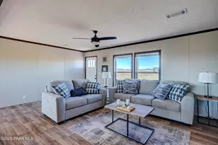 26887 N Chicory Wy, Paulden, AZ 86334 - Photo 6