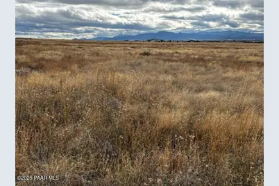 10211 E Silent River Road, Prescott Valley, AZ 86315 - Photo 12