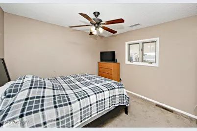 10833 E Oxbow Drive, Dewey-Humboldt, AZ 86327 - Photo 10