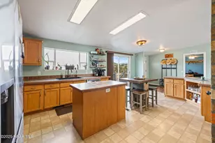 17355 Royal Bey Dr, Dewey-Humboldt, AZ 86327 - Photo 12