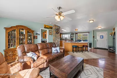 17355 Royal Bey Drive, Dewey-Humboldt, AZ 86327 - Photo 8