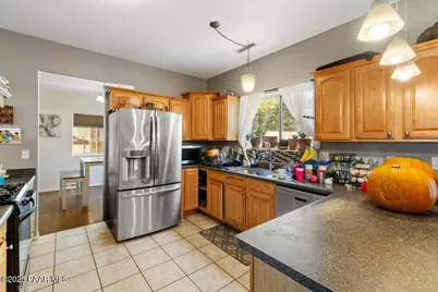 7892 E Roundup Drive, Prescott Valley, AZ 86314 - Photo 10