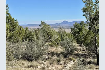 30425 W Conejo Road, Seligman, AZ 86337 - Photo 2