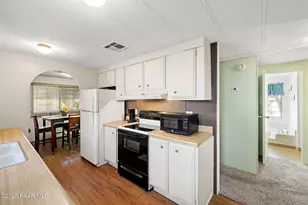 910 W Gurley St, Prescott, AZ 86305 - Photo 8