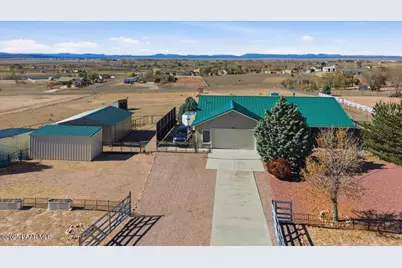 25860 N Cabernet Lane, Paulden, AZ 86334 - Photo 1