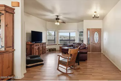 25860 N Cabernet Lane, Paulden, AZ 86334 - Photo 8