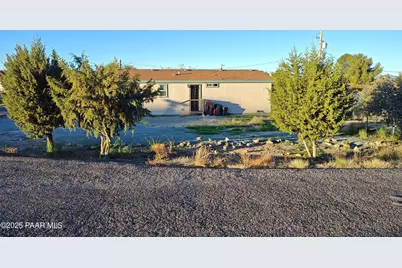 16125 S Apache Drive, Mayer, AZ 86333 - Photo 2