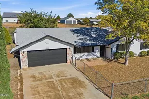 20286 E Prickly Pear Dr, Mayer, AZ 86333 - Photo 2