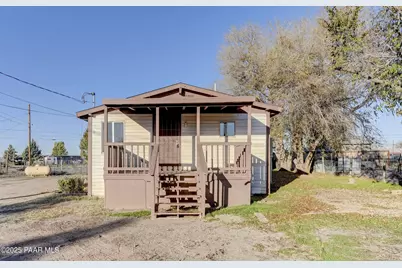 102 E Bayberry Drive, Paulden, AZ 86334 - Photo 2