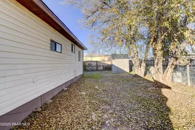 102 E Bayberry Drive, Paulden, AZ 86334 - Photo 24
