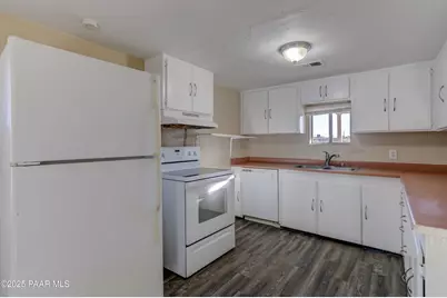 102 E Bayberry Drive, Paulden, AZ 86334 - Photo 12